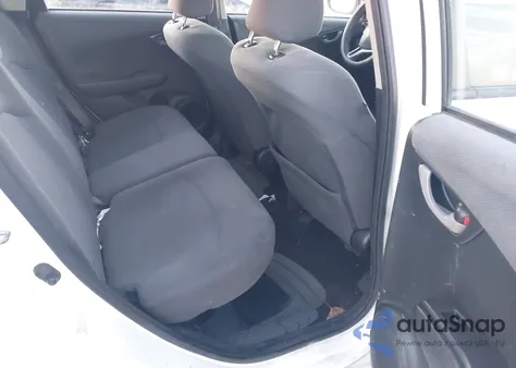 2013 Honda Fit z USA, uszkodzony, nr VIN JHMGE8H3XDC047231